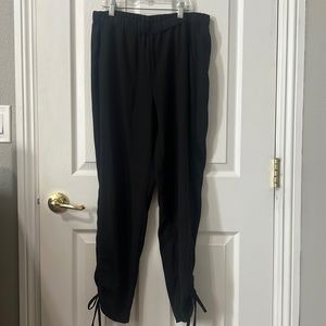 CeCe Silk drawstring, side ruched dress pants